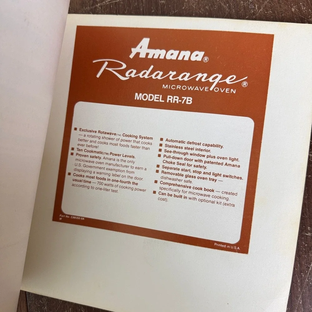 Amana 1980 Radarange Microwave Oven Cookbook Recipe‎ Book Paperback
